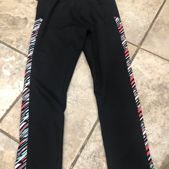 GSX By Grand Slam Cropped black leggings - Picture 2 of 3
